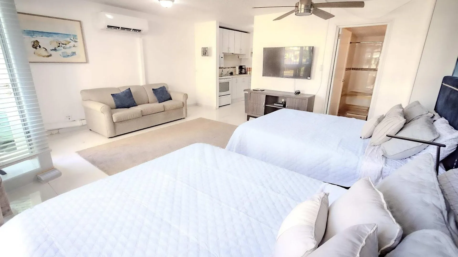 Apartment Steps From Foxwoods And Beach Front Bliss- 24Hrs Of Food And Fun San Juan Puerto Rico